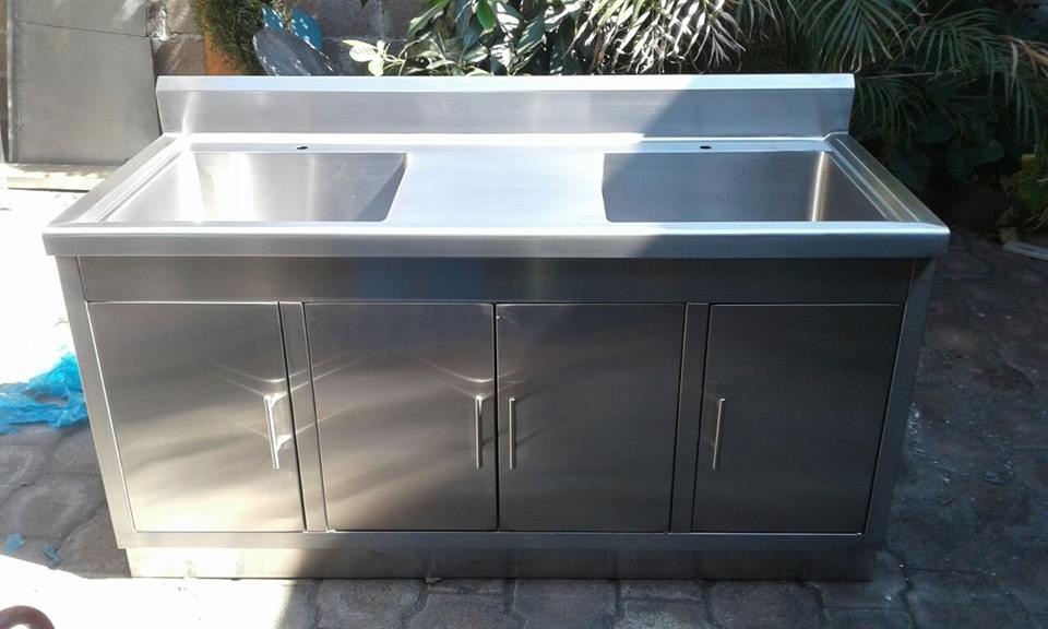 GABINETE DOBLE TARJA DE ACERO INOXIDABLE